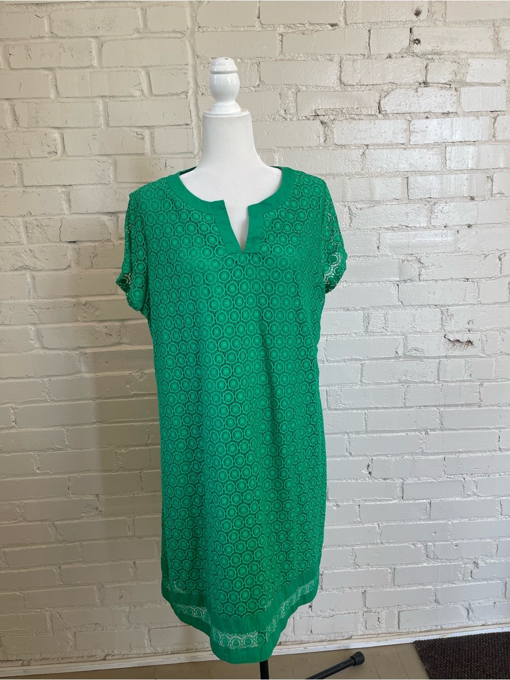 Women’s Green Lace Cover-Up Dress